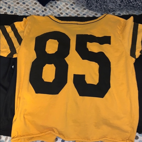 Top - Picture 2 of 2